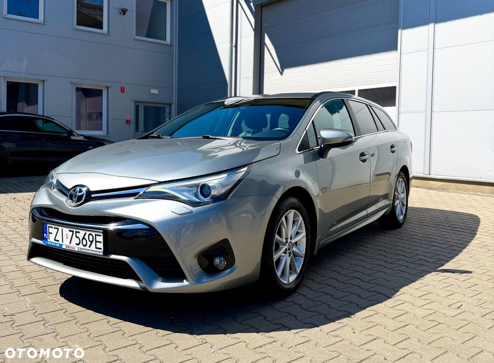 Toyota Avensis 1.8 Premium - 7