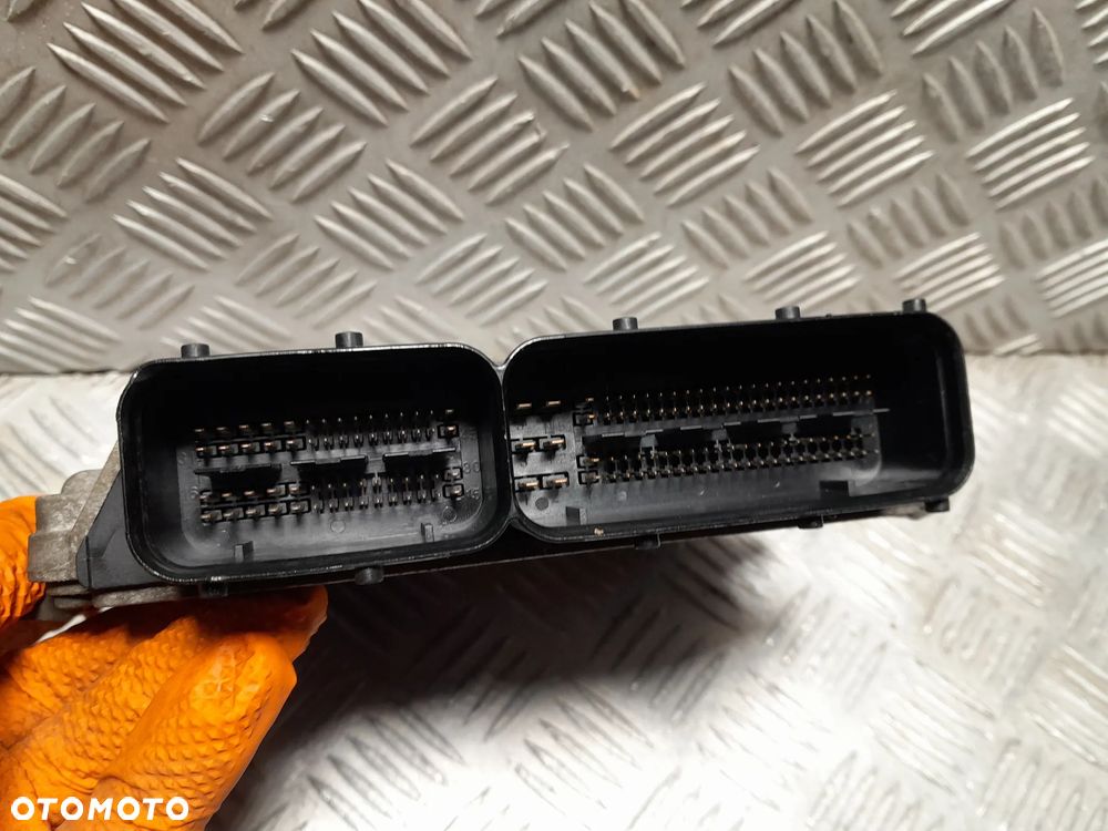FIAT FIORINO KOMPUTER STEROWNIK SILNIKA 1.3 51846260 - 6