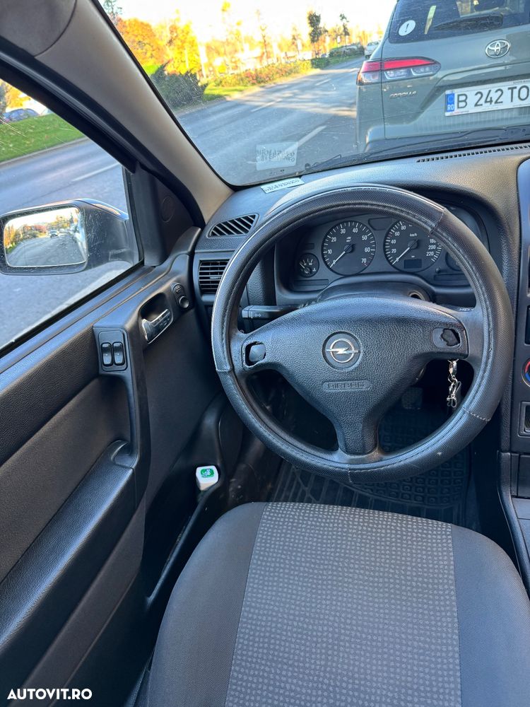 Opel Astra - 11