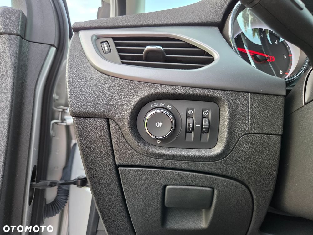 Opel Astra - 21