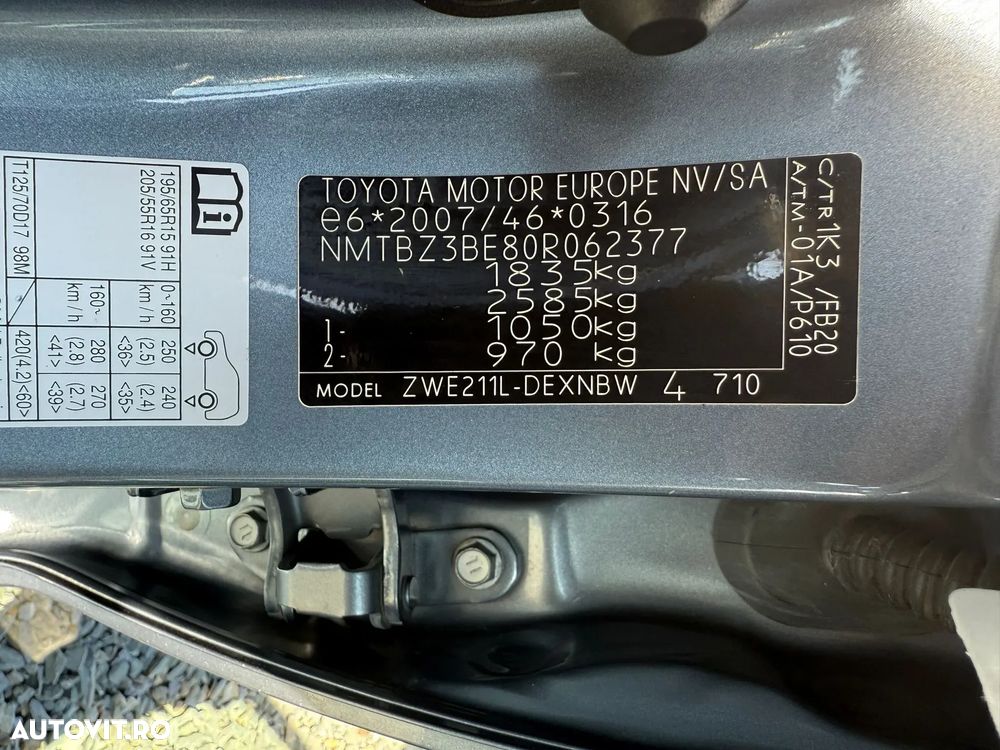 Toyota Corolla Sedan 1.8 HSD Business - 29