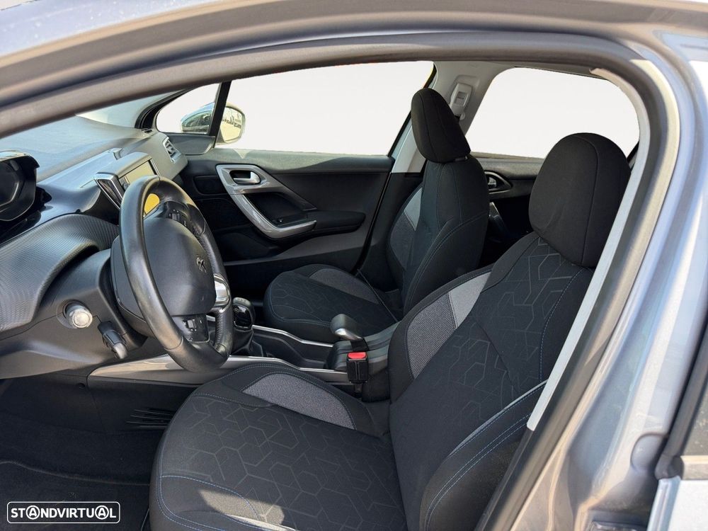 Peugeot 2008 1.6 BlueHDi Style - 9