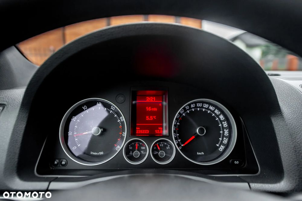 Volkswagen Golf 2.0 GTI - 27