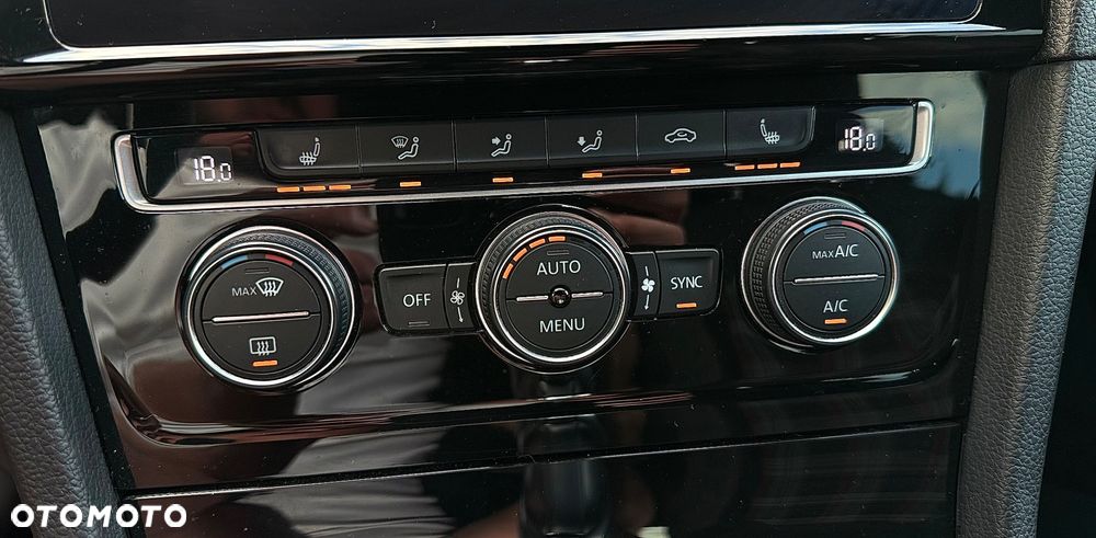 Volkswagen Golf GTI (BlueMotion Technology) DSG - 17