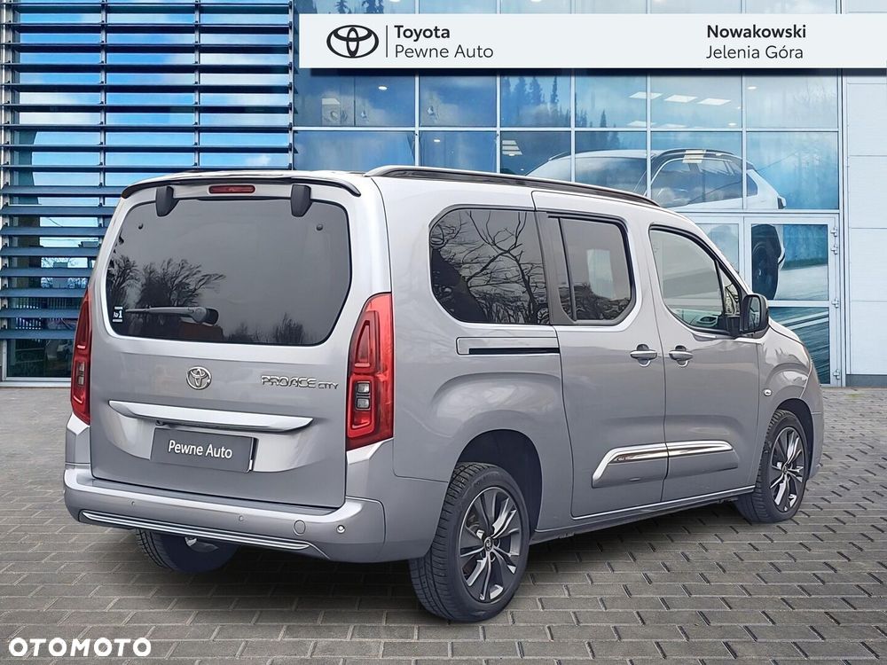 Toyota Proace City Verso Long 1.5 D-4D Family - 2