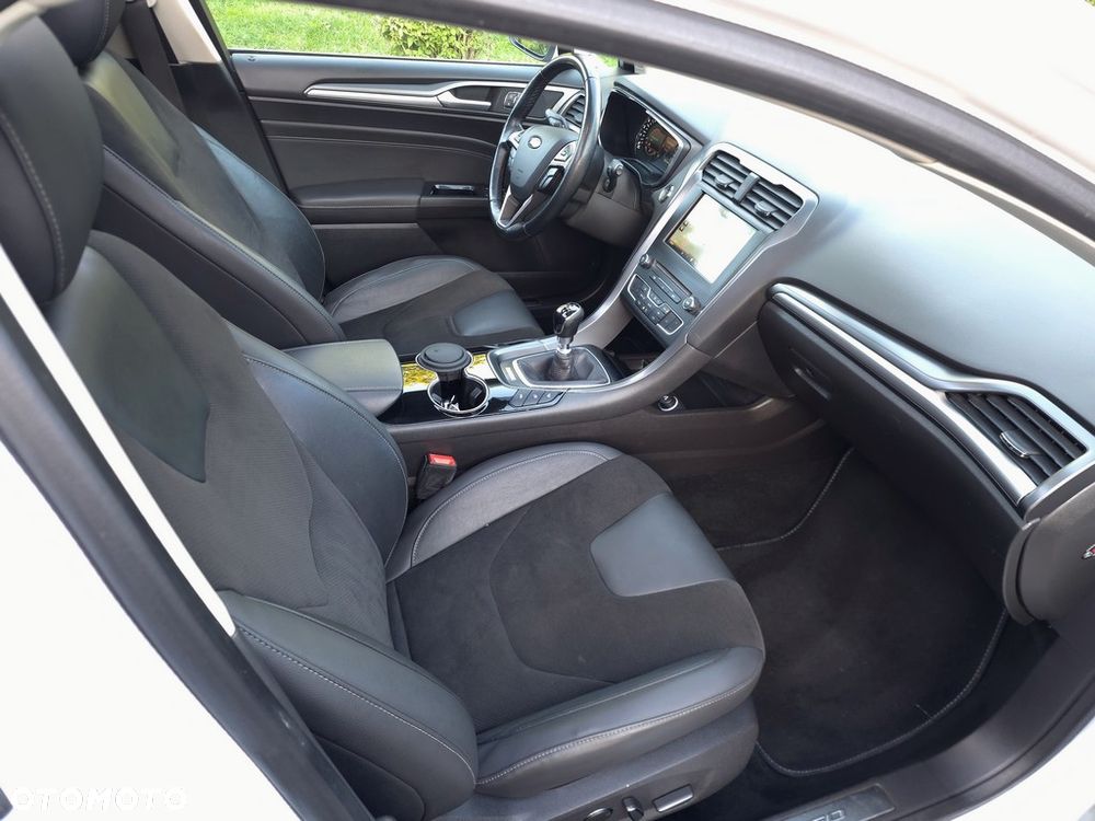 Ford Mondeo 2.0 TDCi Titanium - 10