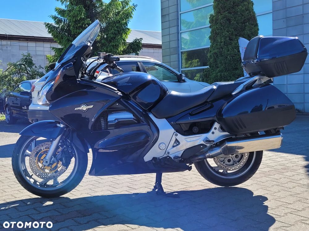 Honda ST - 6