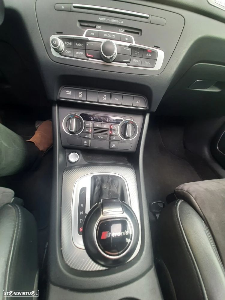 Audi Q3 2.0 TDI quattro Design S tronic - 28