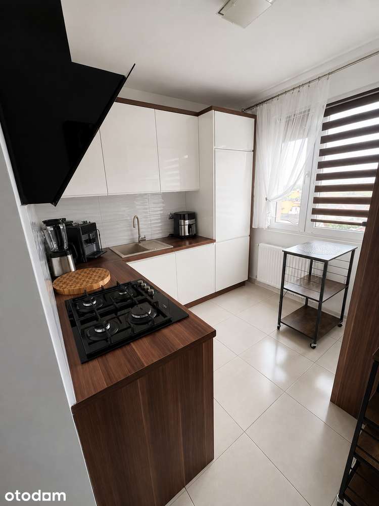 3 pokoje po remoncie | balkon | 61 m² | Os. Różane