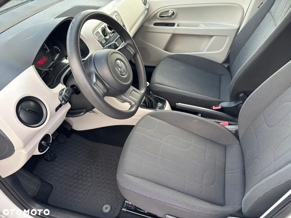 Volkswagen up! 1.0 Take - 11