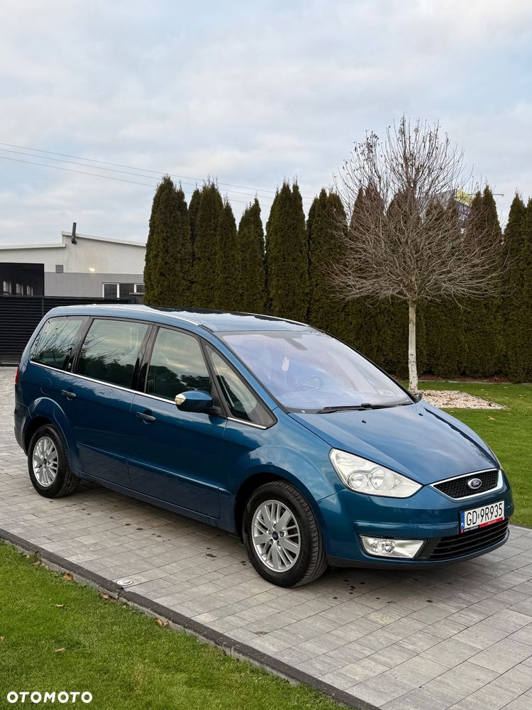 Ford Galaxy 2.0 Ghia - 2