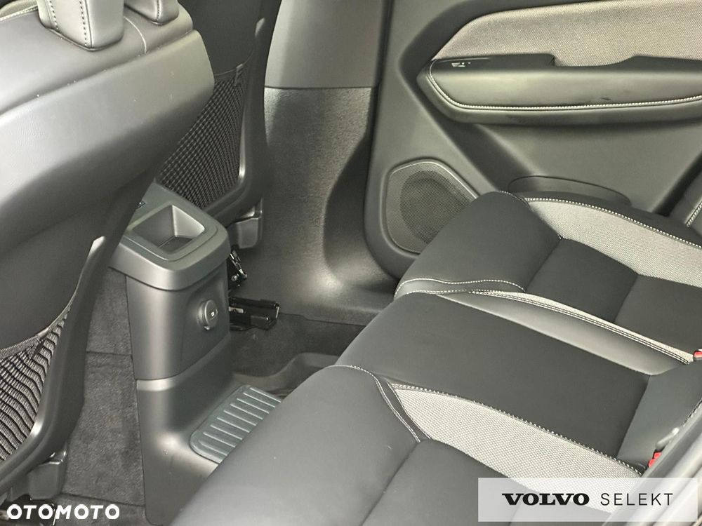 Volvo XC 60 - 32