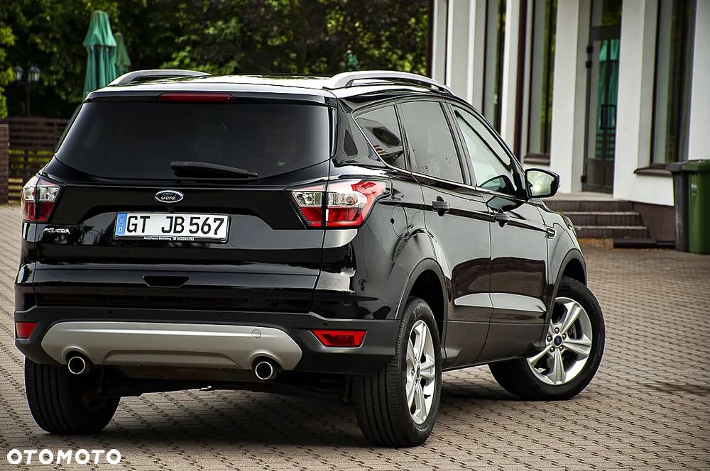 Ford Kuga 2.0 TDCi FWD Titanium Plus - 18