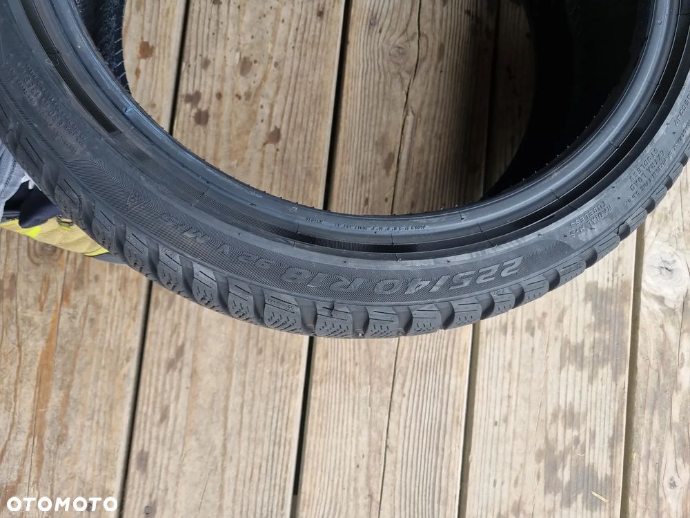 OPONY Pirelli Winter SottoZero 3 225/40R18 92 V,2024r,6,5/mm bdb stan - 13