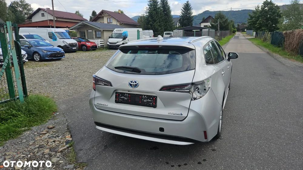 Toyota Corolla 1.8 Hybrid Business Edition - 14