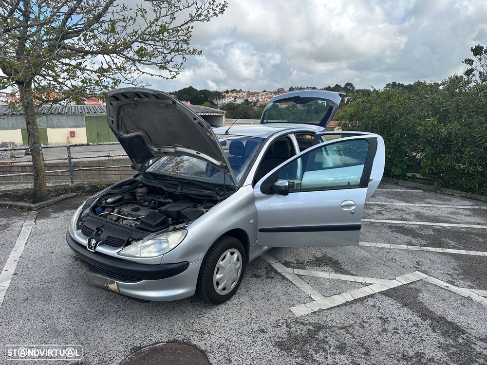 Peugeot 206 1.1 XT - 15