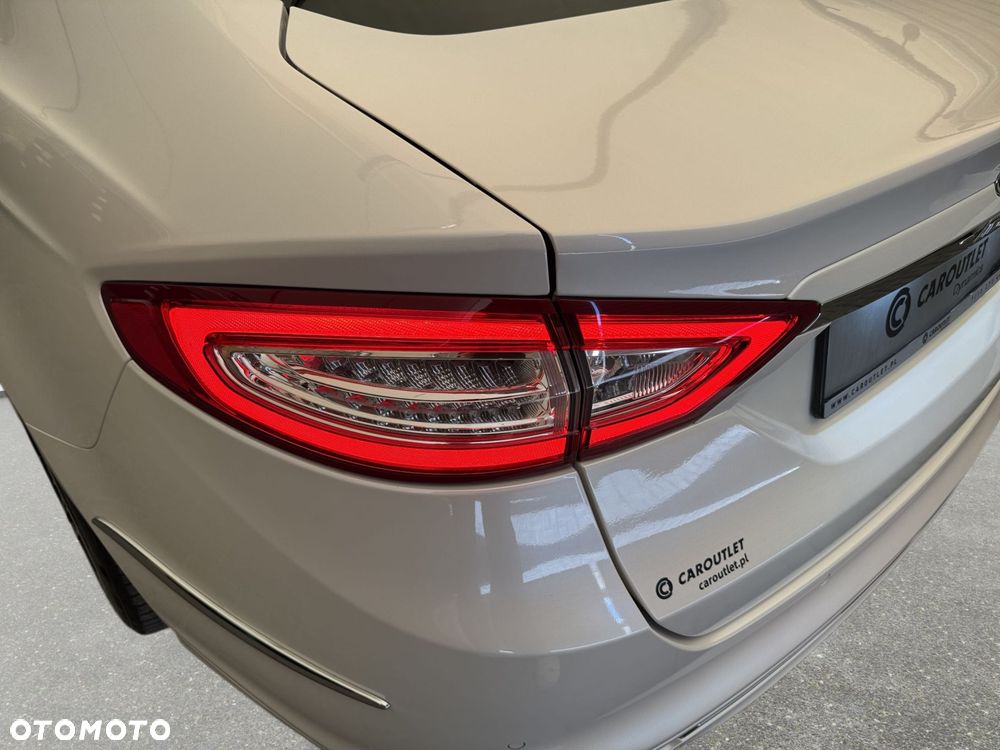 Ford Mondeo - 12