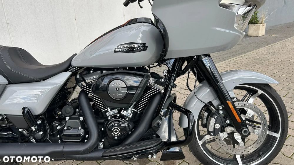 Harley-Davidson Touring Road Glide - 8