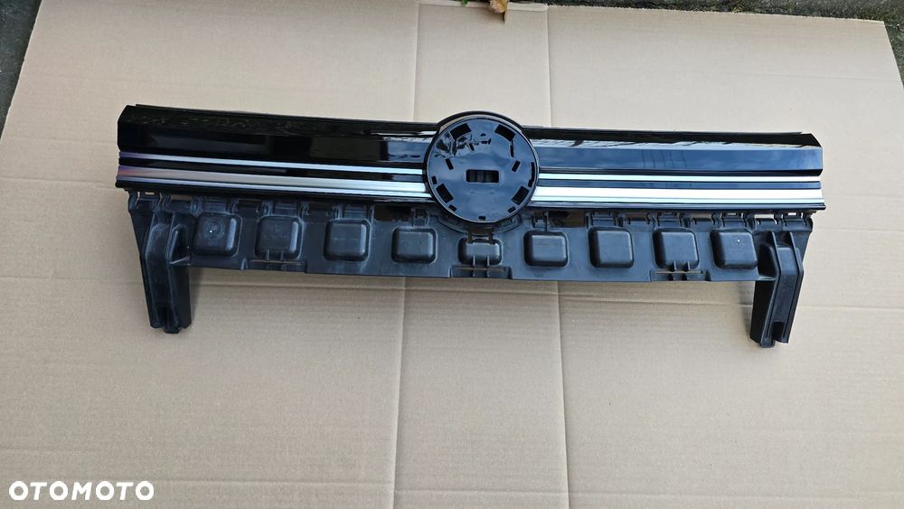 VW Volkswagen Caddy 2K7 20- Atrapa Grill Oryginał - 1