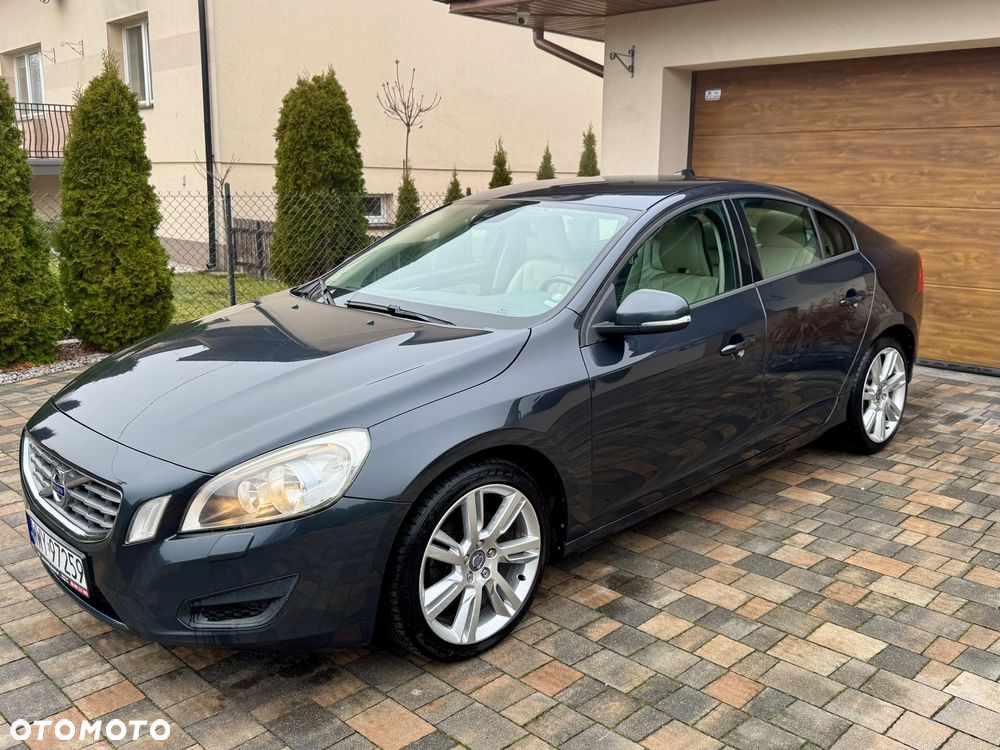 Volvo S60 2.0T Momentum - 2