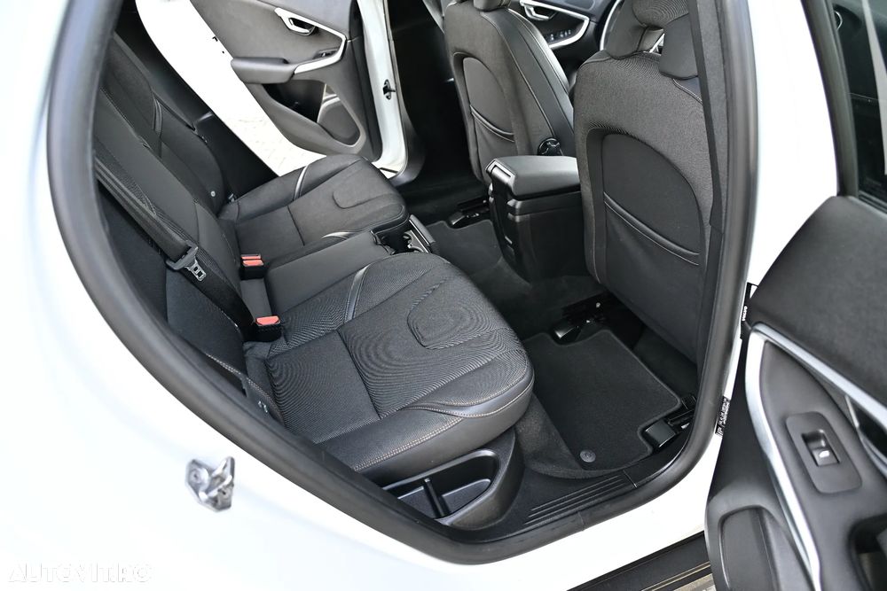 Volvo V40 D2 Geartronic Momentum - 16