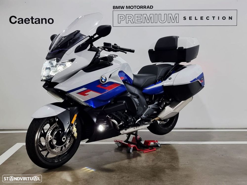 BMW K 1600 GT 1600 GT  Light-white/racing-blue met/racing-red - 2