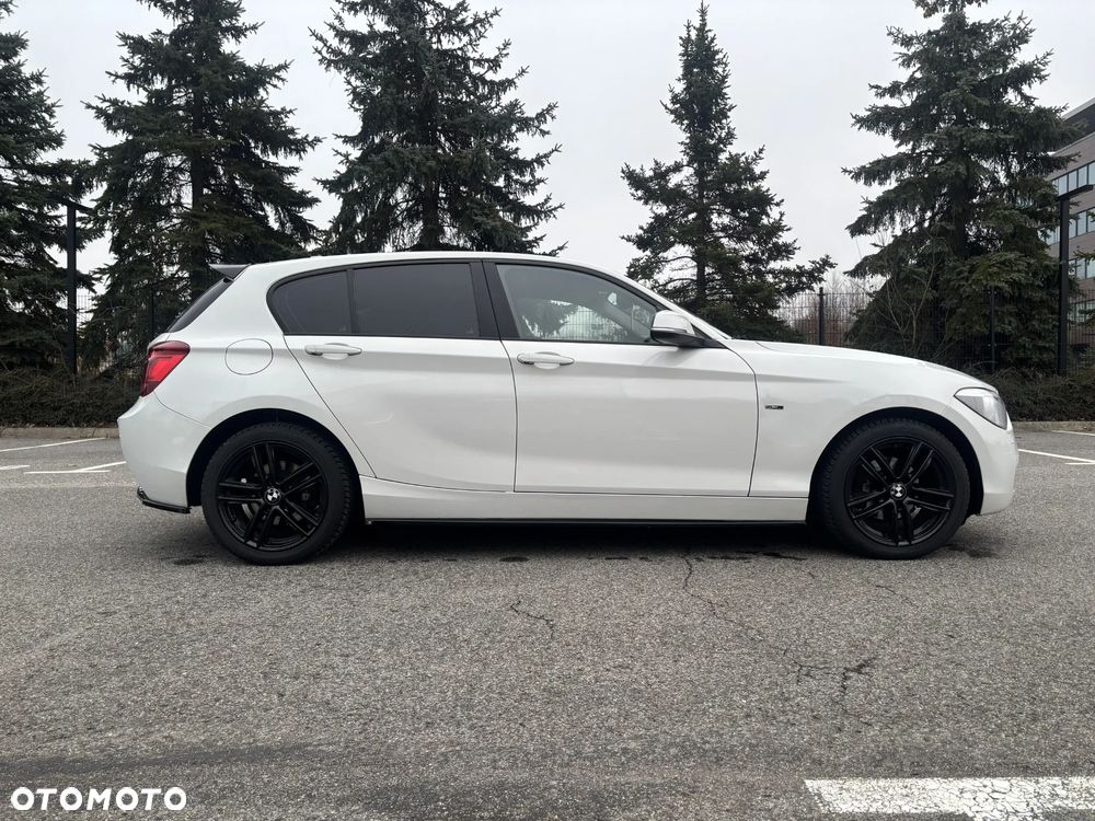 BMW Seria 1 116d Sport Line - 4