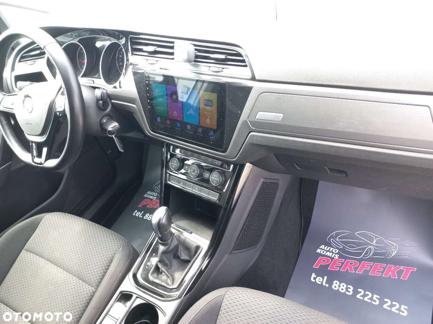 Volkswagen Touran - 15