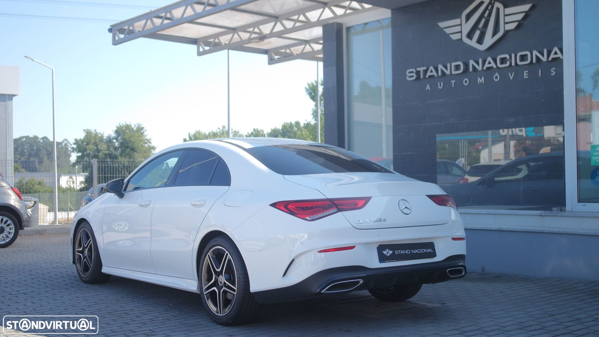 Mercedes-Benz CLA 180 d Shooting Brake AMG Line Aut. - 9