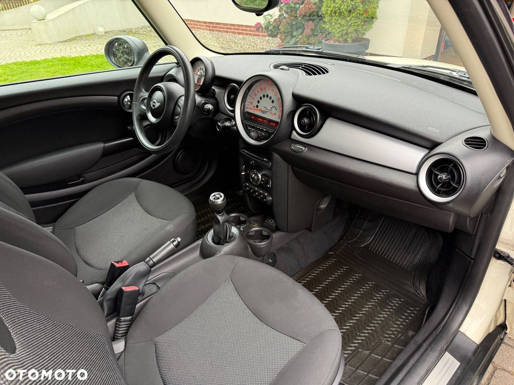 MINI ONE Standard - 31