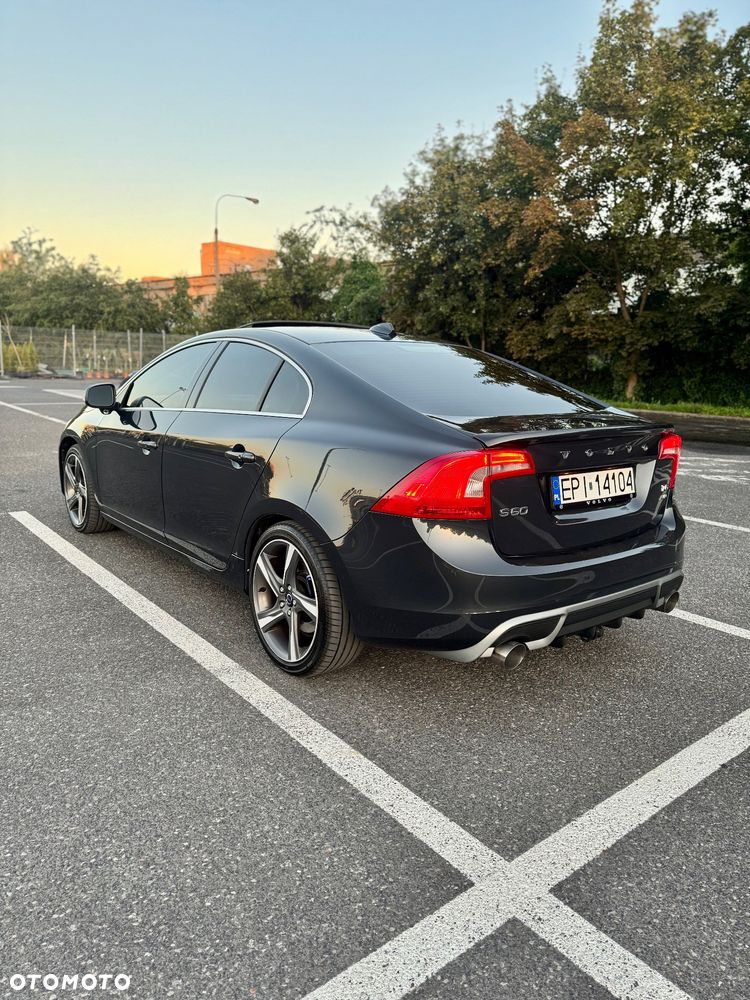 Volvo S60 T6 AWD R-Design - 3
