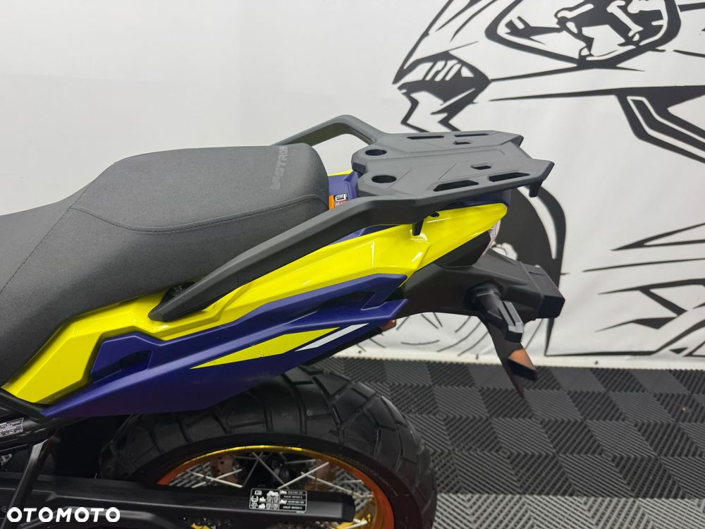 Suzuki DL - 18