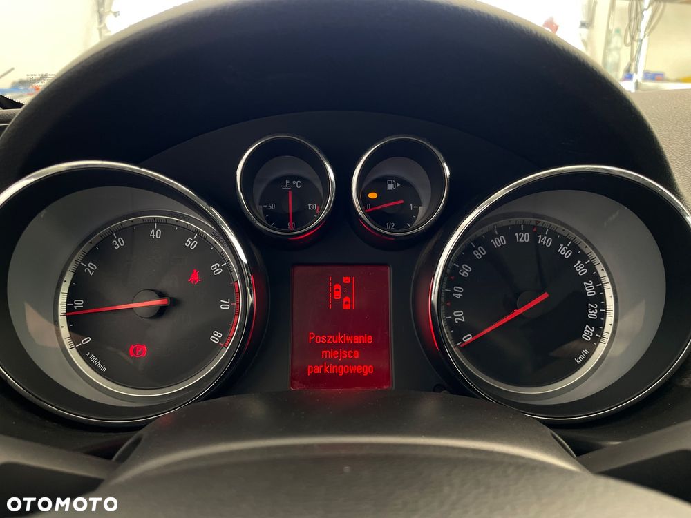 Opel Insignia 1.6 Turbo - 26