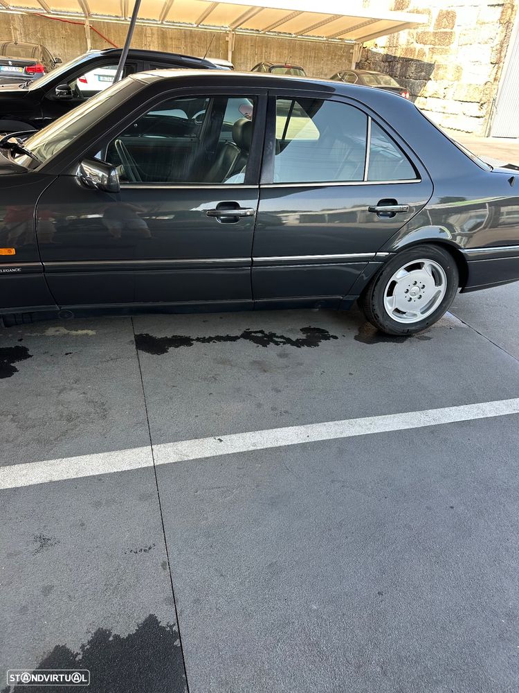 Mercedes-Benz C 200 D Elegance - 3