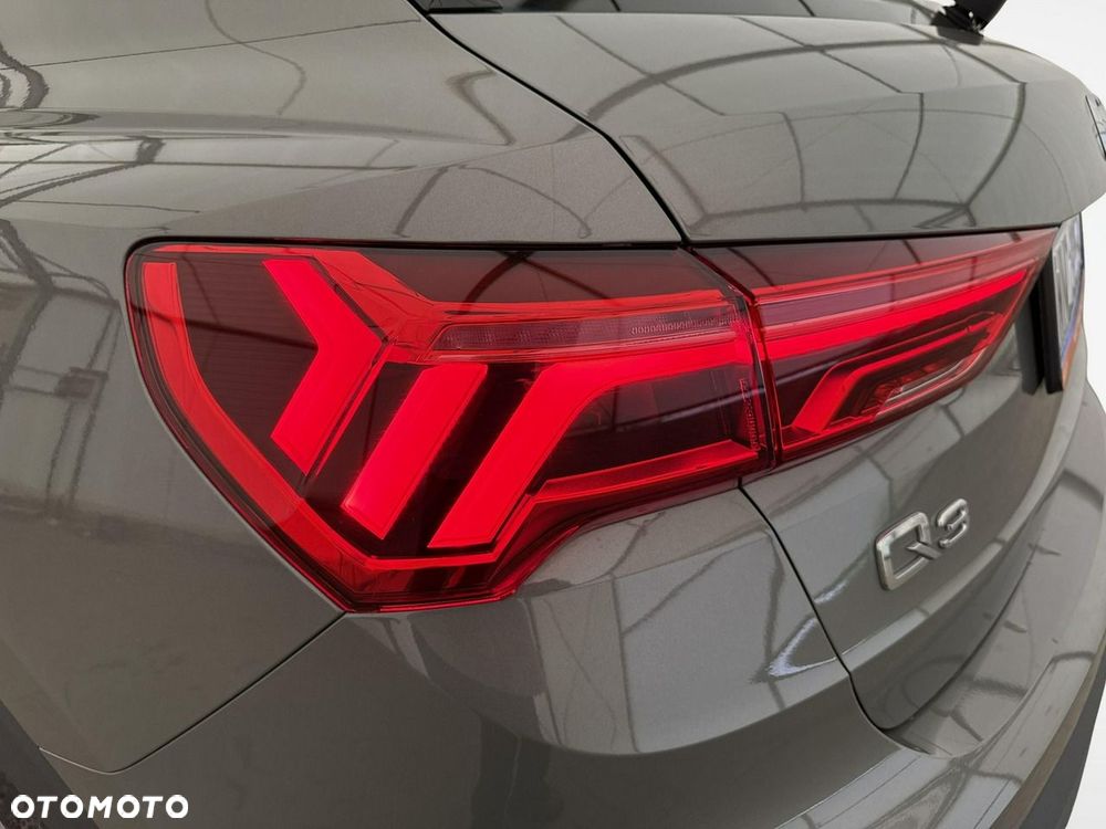 Audi Q3 - 30
