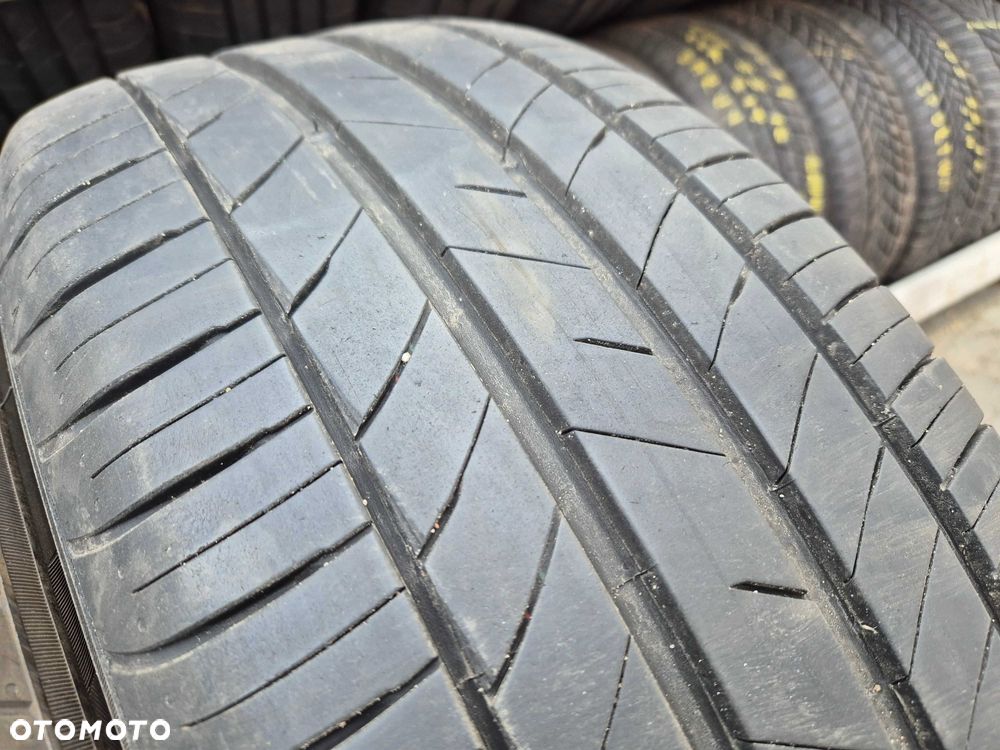 Kumho Ecsta HS52 235/55r17 103W Wzmocnienie XL Rant 2022r 6,5mm N4845 - 9