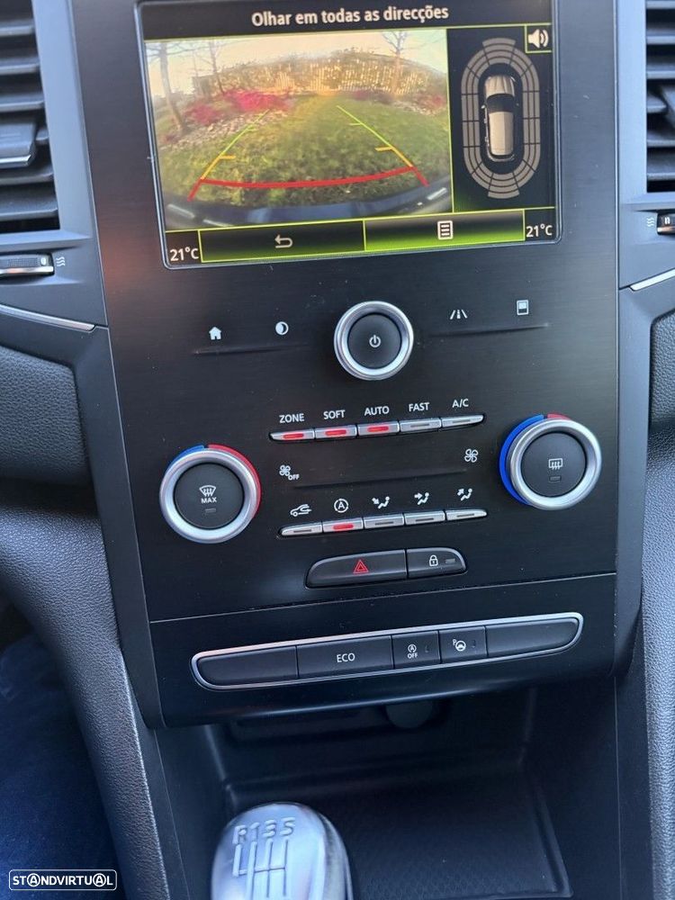 Renault Mégane 1.5 dCi Bose Edition - 17