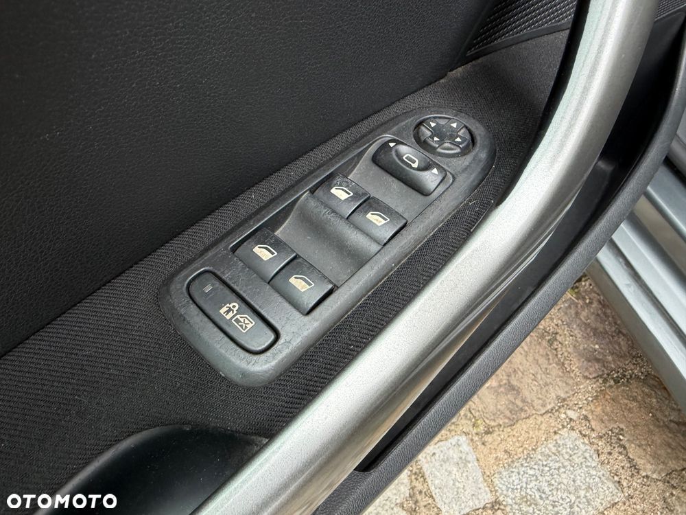 Peugeot 308 HDi FAP 90 Filou - 20