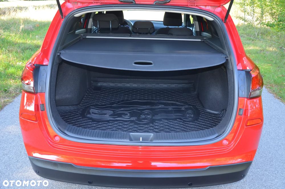 Hyundai i30 1.5 DPI Modern - 33