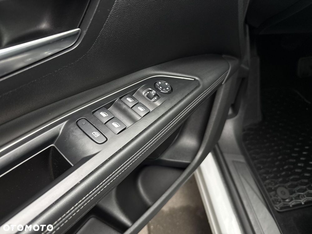 Peugeot 5008 1.6 PureTech Allure S&S EAT8 - 10