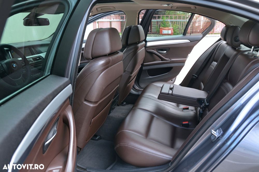 BMW Seria 5 520d Aut. Luxury Line - 18