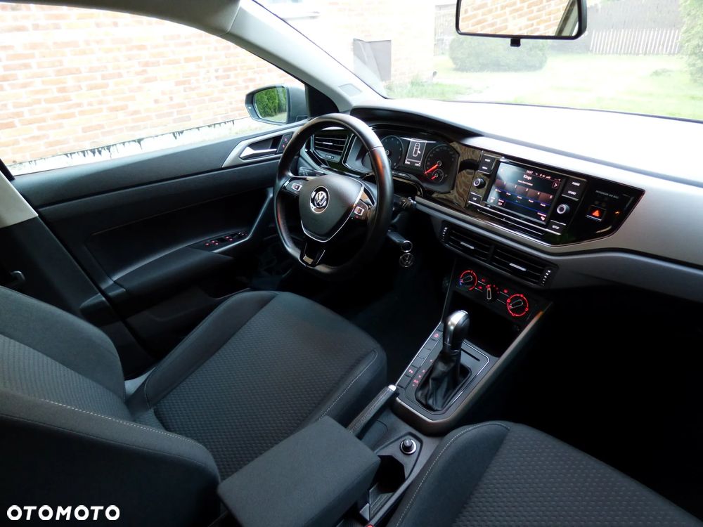 Volkswagen Polo 1.0 TSI Comfortline DSG - 17