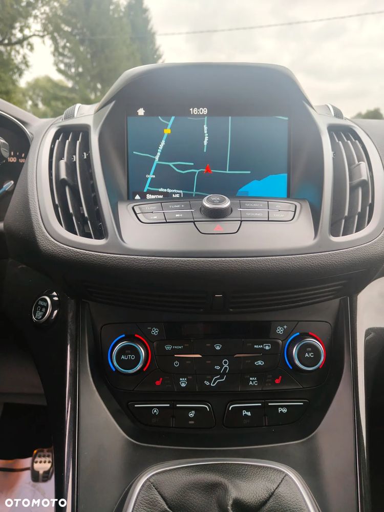 Ford Kuga 1.5 EcoBoost 2x4 ST-Line - 14