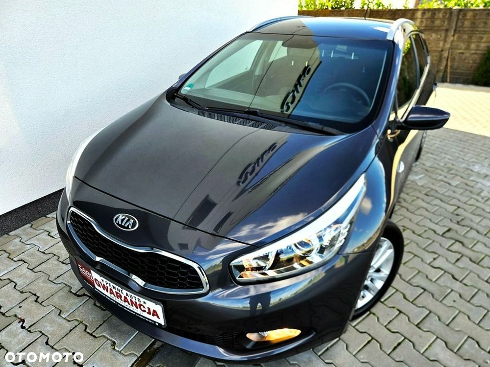 Kia Ceed 1.6 GDI Fifa World Cup Edition - 30