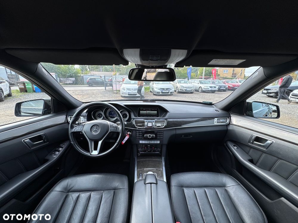 Mercedes-Benz Klasa E 350 BlueTEC 4Matic 7G-TRONIC - 30