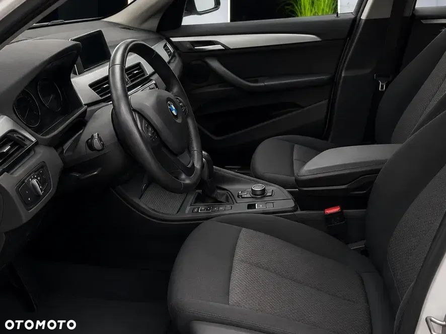 BMW X1 sDrive18i - 6
