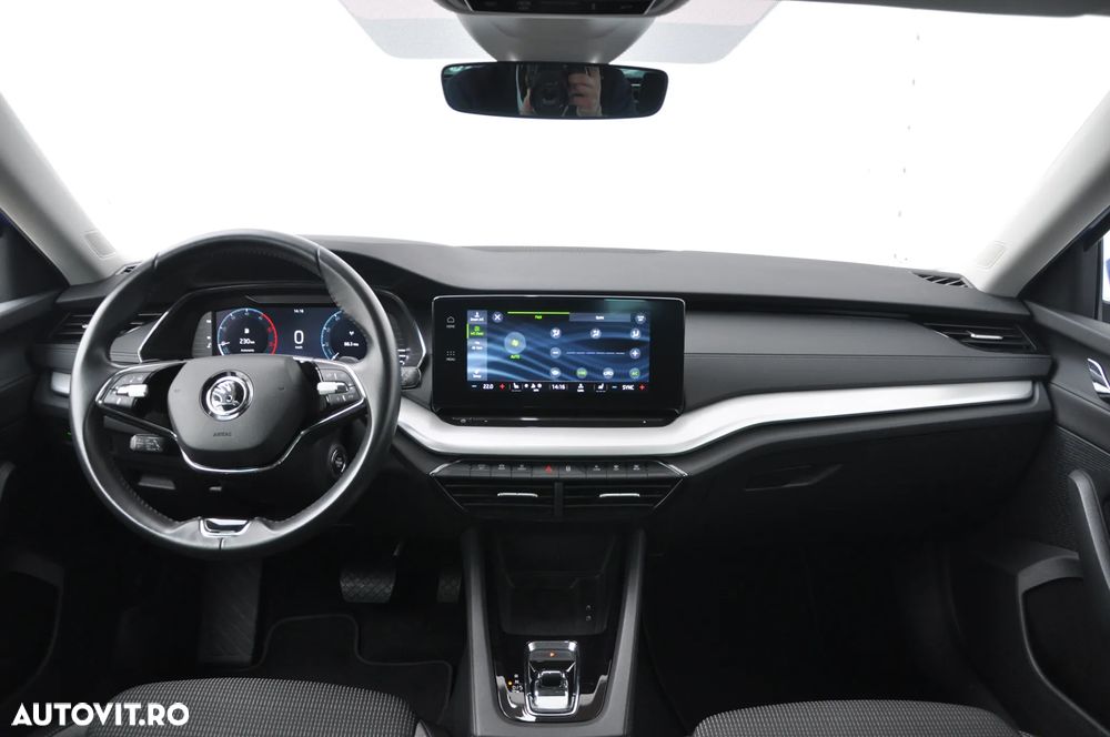 Skoda Octavia Combi 2.0 TDI DSG Ambition - 13