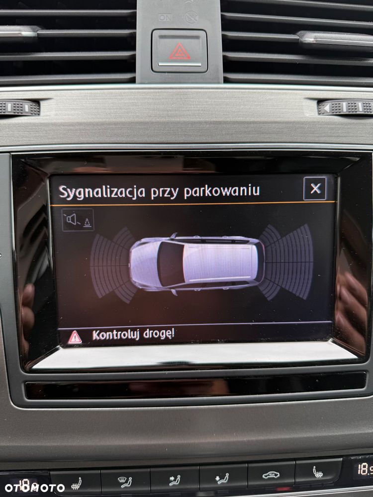 Volkswagen Golf - 14