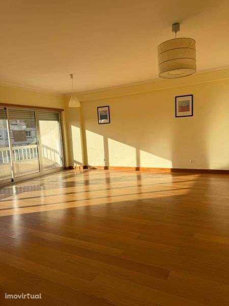 Arrendo T3 na Portela proximo ao parque das nacoes - Grande imagem: 2/8