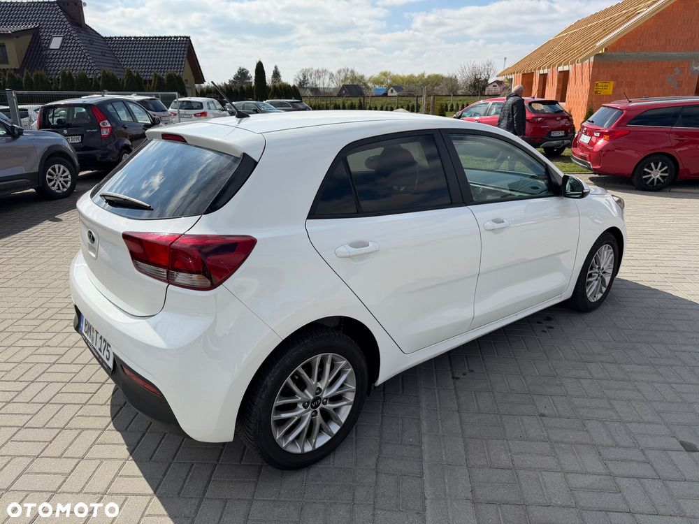 Kia Rio 1.2 Business Line - 7